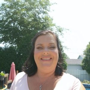 Meet your Posher, Genevieve